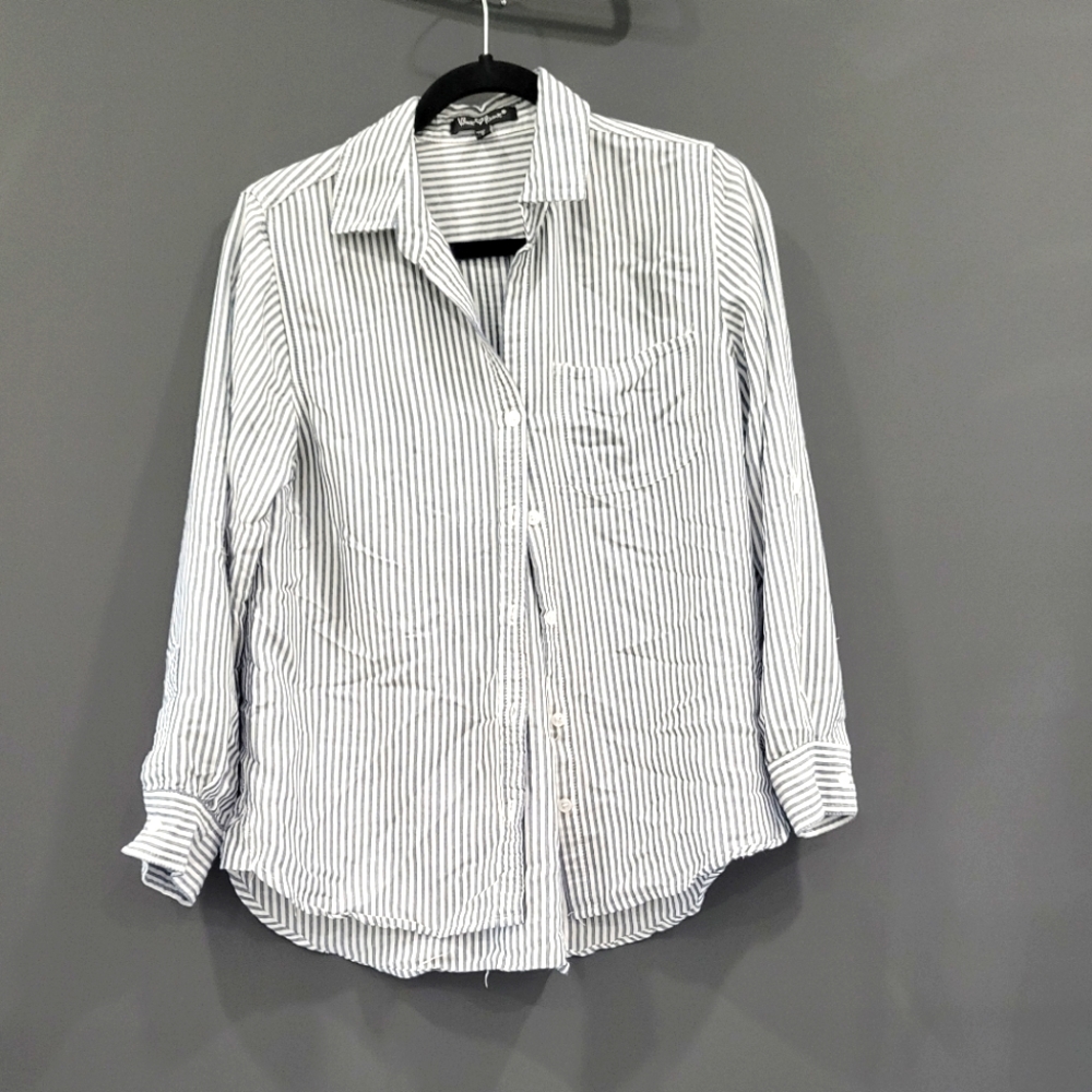 Botton down shirt in stripes